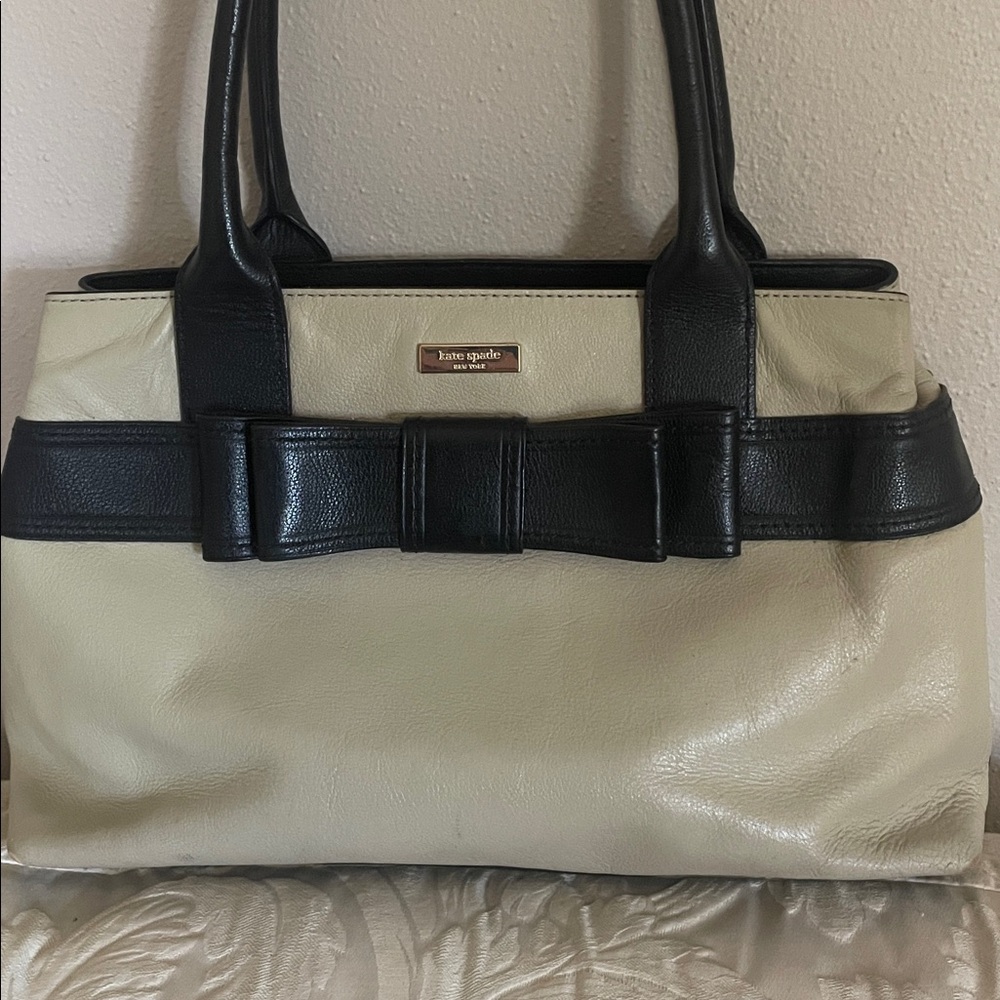 Kate Spade Black and Tan Leather  Shoulder Bag.  GUC. zipper pocket inside.